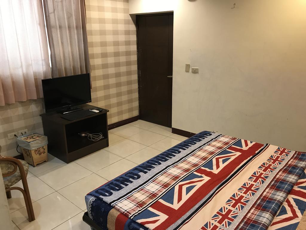 Hefeng Ting Homestay Heng-ch'un Esterno foto