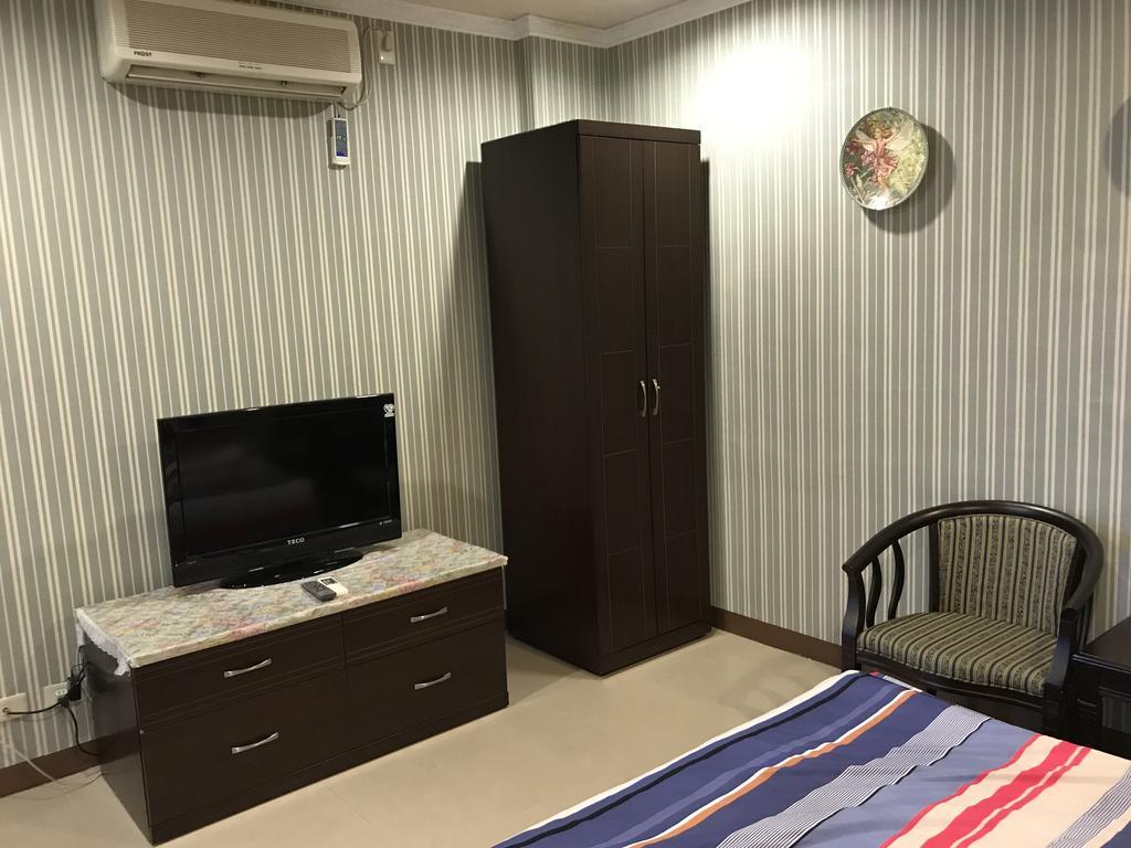 Hefeng Ting Homestay Heng-ch'un Esterno foto