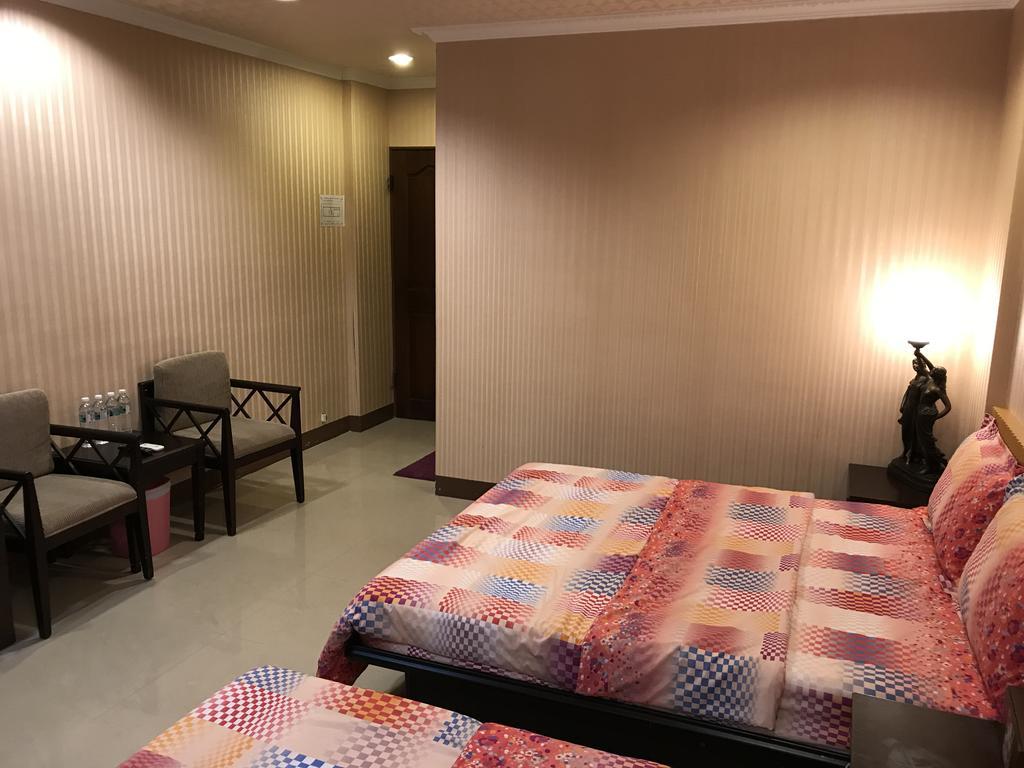 Hefeng Ting Homestay Heng-ch'un Esterno foto