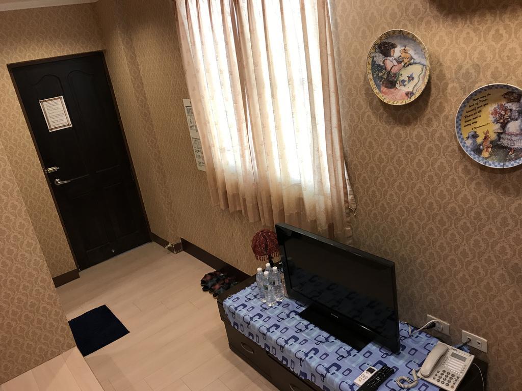 Hefeng Ting Homestay Heng-ch'un Esterno foto