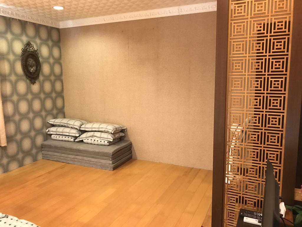 Hefeng Ting Homestay Heng-ch'un Esterno foto